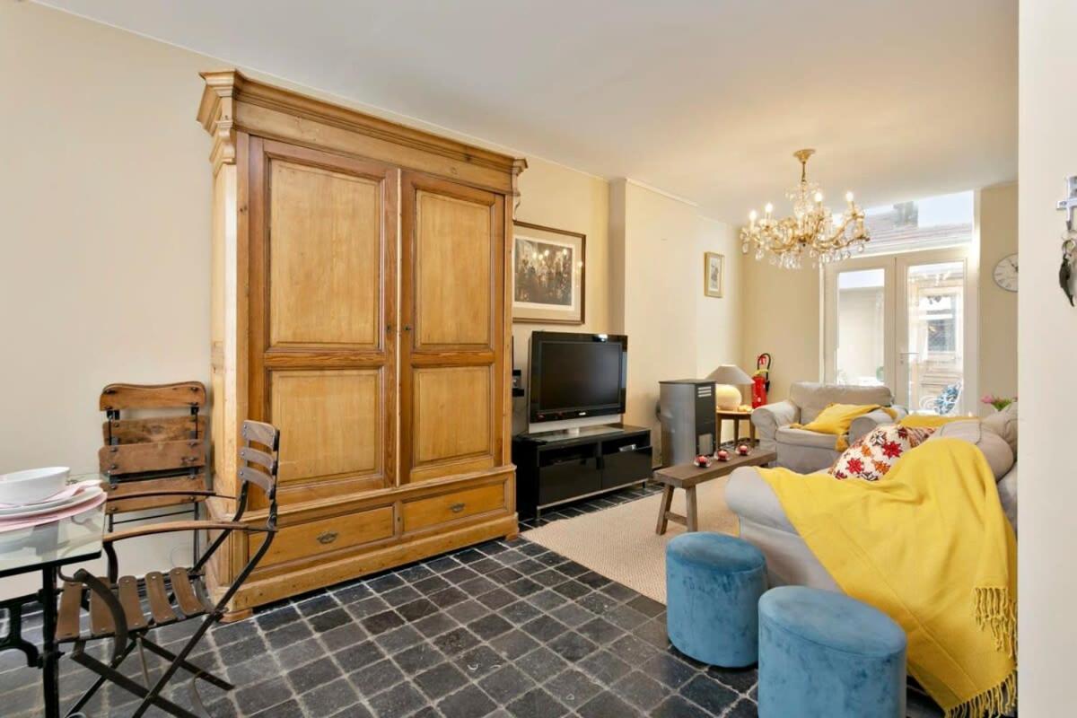 Vila Huswell - Charming Town House In Historic Center Of Bruggy Exteriér fotografie