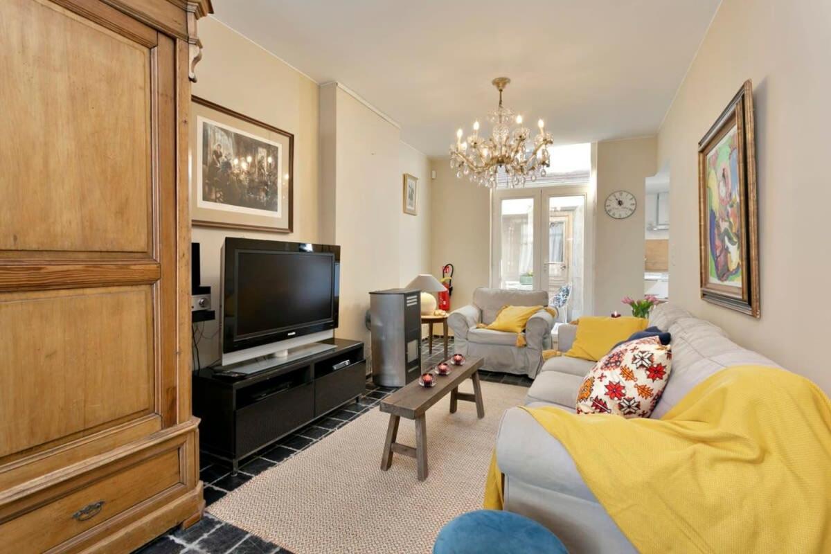 Vila Huswell - Charming Town House In Historic Center Of Bruggy Exteriér fotografie